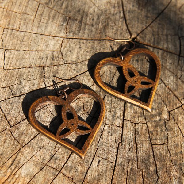 Cercei amuleta din Lemn - The Celtic knot Heart nuc