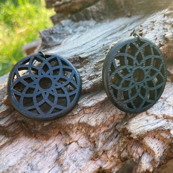 Cercei amuleta din Lemn The Lotus Flower wenge